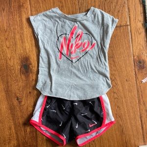 Nike Dri-Fit Girls workout outfit (3T-4T)